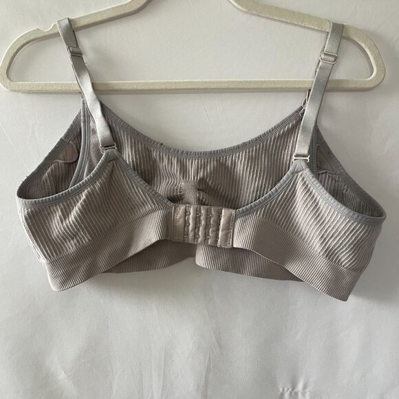 1901 Womens Beige Adjustable Strap Removable Pads T-Shirt Bra Size XXL - Picture 2 of 6